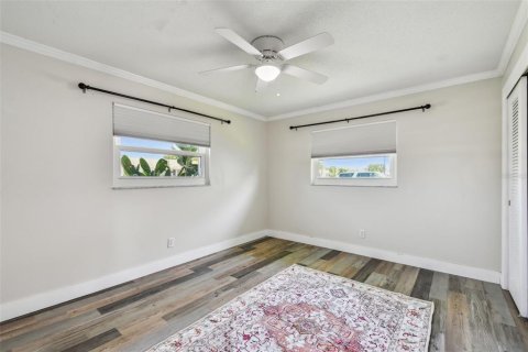 Condominio en venta en Pinellas Park, Florida, 2 dormitorios, 153.2 m2 № 1638317 - foto 24