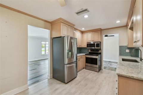 Condominio en venta en Pinellas Park, Florida, 2 dormitorios, 153.2 m2 № 1638317 - foto 8