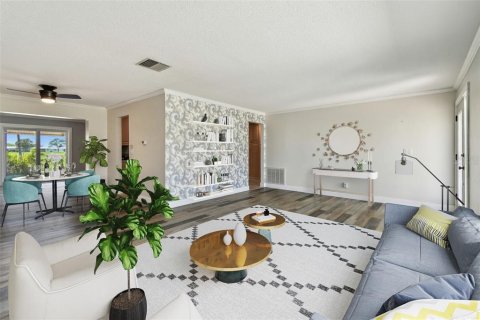 Condominio en venta en Pinellas Park, Florida, 2 dormitorios, 153.2 m2 № 1638317 - foto 5
