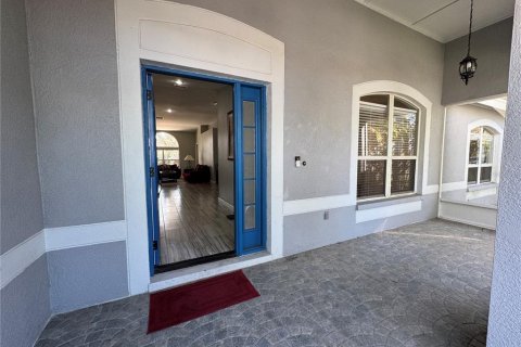 Villa ou maison à louer à Brandon, Floride: 4 chambres, 215.72 m2 № 1569112 - photo 3