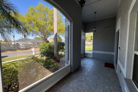 Villa ou maison à louer à Brandon, Floride: 4 chambres, 215.72 m2 № 1569112 - photo 6
