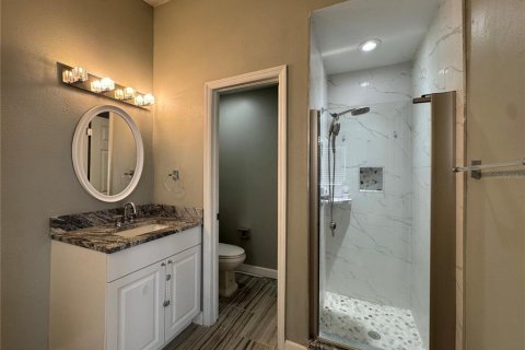 Villa ou maison à louer à Brandon, Floride: 4 chambres, 215.72 m2 № 1569112 - photo 22