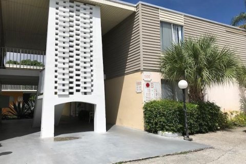 Condo in Lake Park, Florida, 2 bedrooms  № 2285760