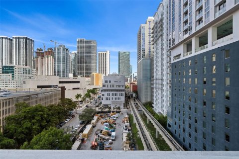 Купить кондоминиум в Майами, Флорида 1 спальня, 61.5м2, № 1970127 - фото 14