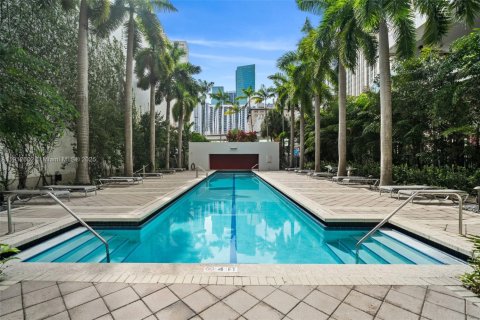 Купить кондоминиум в Майами, Флорида 1 спальня, 61.5м2, № 1970127 - фото 18