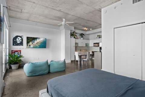 Купить кондоминиум в Майами, Флорида 1 спальня, 61.5м2, № 1970127 - фото 9