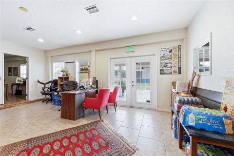 Immobilier commercial à vendre à Mims, Floride: 221.01 m2 № 2228179 - photo 11