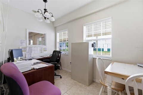 Immobilier commercial à vendre à Mims, Floride: 221.01 m2 № 2228179 - photo 10