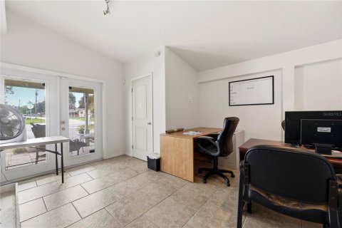 Immobilier commercial à vendre à Mims, Floride: 221.01 m2 № 2228179 - photo 18