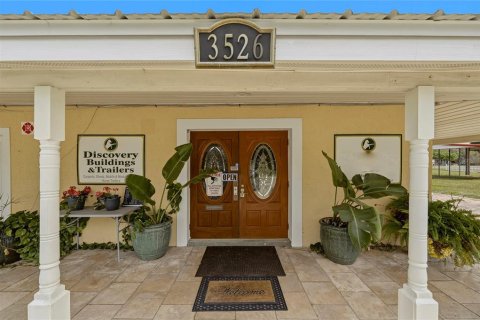 Immobilier commercial à vendre à Mims, Floride: 221.01 m2 № 2228179 - photo 8