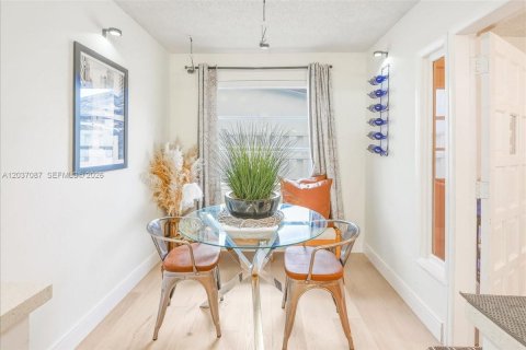 Casa en venta en Sunrise, Florida, 3 dormitorios, 173.17 m2 № 2178434 - foto 10