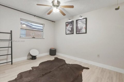 Casa en venta en Sunrise, Florida, 3 dormitorios, 173.17 m2 № 2178434 - foto 22