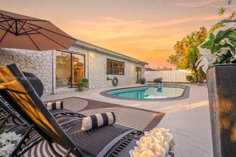 Casa en venta en Sunrise, Florida, 3 dormitorios, 173.17 m2 № 2178434 - foto 30
