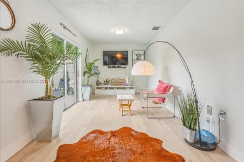 Casa en venta en Sunrise, Florida, 3 dormitorios, 173.17 m2 № 2178434 - foto 29