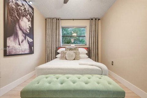 Casa en venta en Sunrise, Florida, 3 dormitorios, 173.17 m2 № 2178434 - foto 19