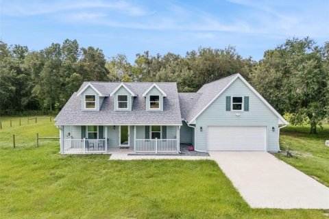 House in Webster, Florida 3 bedrooms, 168.8 sq.m. № 2198583