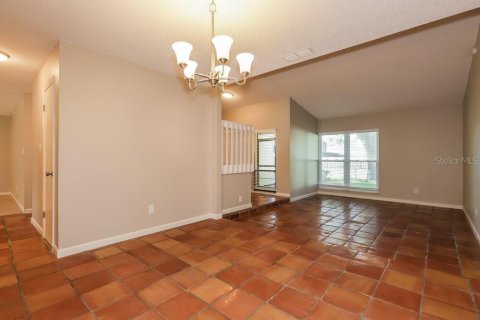 Villa ou maison à louer à Valrico, Floride: 4 chambres, 183.39 m2 № 2433507 - photo 5