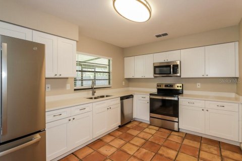 Villa ou maison à louer à Valrico, Floride: 4 chambres, 183.39 m2 № 2433507 - photo 6