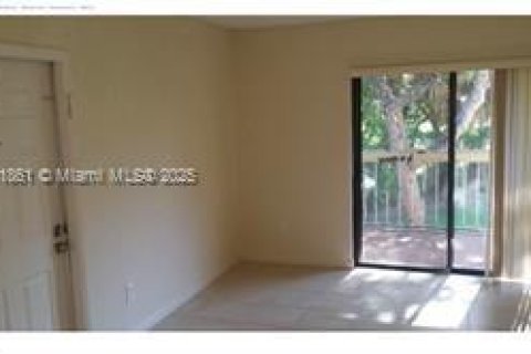 Condominio en venta en Greenacres, Florida, 2 dormitorios, 83.61 m2 № 1755873 - foto 13
