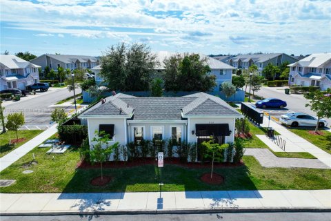 Adosado en venta en Homestead, Florida, 3 dormitorios, 138.24 m2 № 1979452 - foto 6