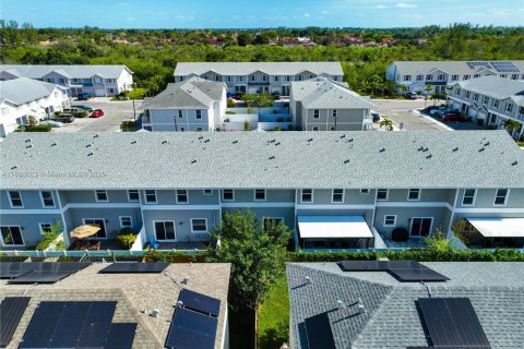 Adosado en venta en Homestead, Florida, 3 dormitorios, 138.24 m2 № 1979452 - foto 16