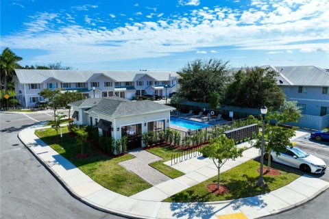 Adosado en venta en Homestead, Florida, 3 dormitorios, 138.24 m2 № 1979452 - foto 17