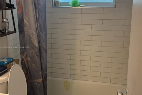 Купить кондоминиум в Майами-Бич, Флорида № 1957529 - фото 5