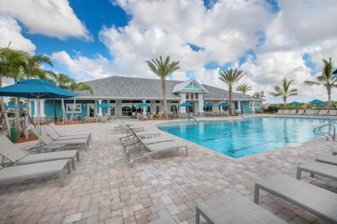 House in Port St. Lucie, Florida 3 bedrooms, 206.61 sq.m. № 2401251 - photo 25
