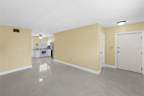 Copropriété à louer à Orlando, Floride: 2 chambres, 67.63 m2 № 1746516 - photo 3