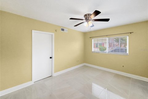 Copropriété à louer à Orlando, Floride: 2 chambres, 67.63 m2 № 1746516 - photo 12