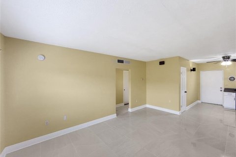 Copropriété à louer à Orlando, Floride: 2 chambres, 67.63 m2 № 1746516 - photo 2