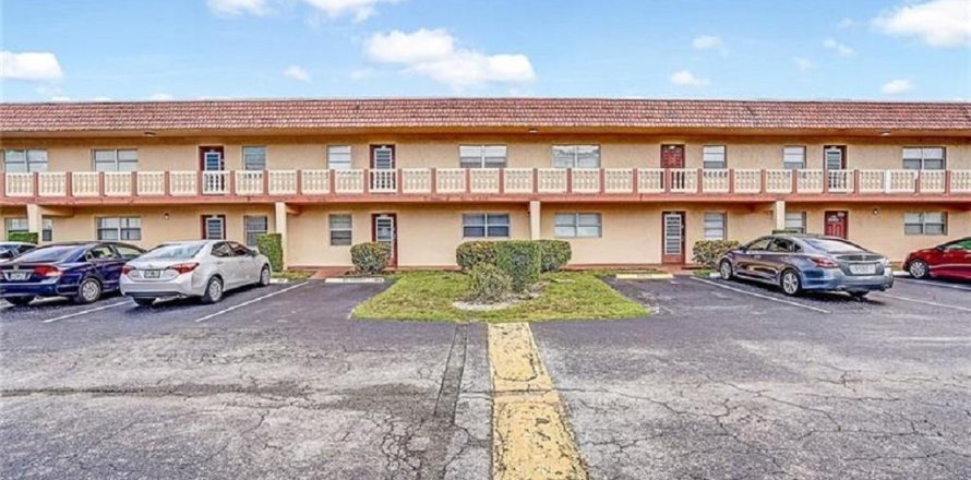 Condo in Boca Raton, Florida, 2 bedrooms № 2086369