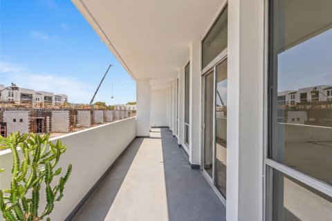 Condominio en alquiler en Coral Gables, Florida, 1 dormitorio, 78.04 m2 № 2010406 - foto 6