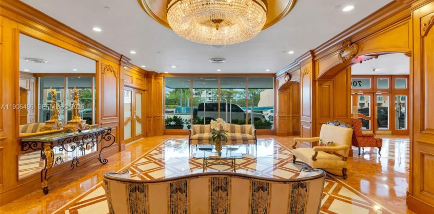 Condominio en Coral Gables, Florida, 1 dormitorio  № 2010406