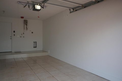 Villa ou maison à vendre à Miami, Floride: 4 chambres, 178.84 m2 № 2146076 - photo 16