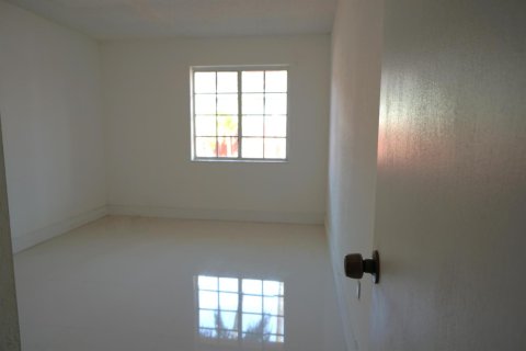 Villa ou maison à vendre à Miami, Floride: 4 chambres, 178.84 m2 № 2146076 - photo 10
