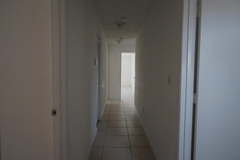 Villa ou maison à vendre à Miami, Floride: 4 chambres, 178.84 m2 № 2146076 - photo 15
