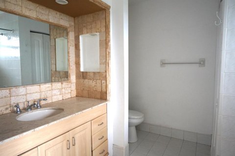 Villa ou maison à vendre à Miami, Floride: 4 chambres, 178.84 m2 № 2146076 - photo 7