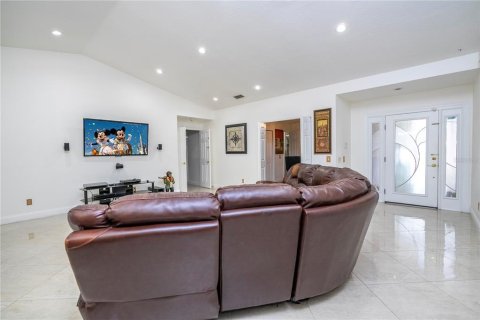Casa en venta en Orlando, Florida, 4 dormitorios, 192.31 m2 № 2214070 - foto 25