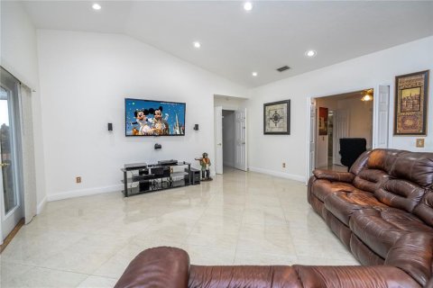 Casa en venta en Orlando, Florida, 4 dormitorios, 192.31 m2 № 2214070 - foto 27
