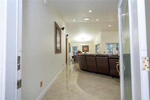 Casa en venta en Orlando, Florida, 4 dormitorios, 192.31 m2 № 2214070 - foto 22