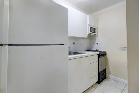 Купить кондоминиум в Майами, Флорида 1 спальня, 54.53м2, № 1937463 - фото 5