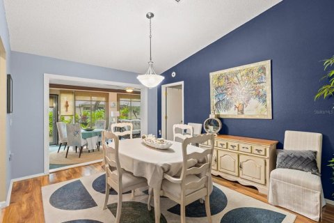 Villa ou maison à vendre à New Port Richey, Floride: 2 chambres, 169.08 m2 № 2424335 - photo 9