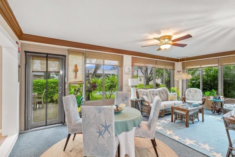 Villa ou maison à vendre à New Port Richey, Floride: 2 chambres, 169.08 m2 № 2424335 - photo 13