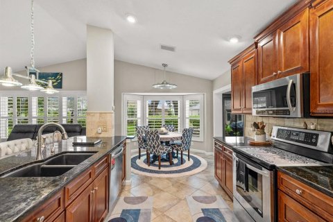 Villa ou maison à vendre à New Port Richey, Floride: 2 chambres, 169.08 m2 № 2424335 - photo 10