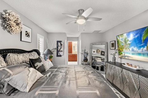 Villa ou maison à vendre à New Port Richey, Floride: 2 chambres, 169.08 m2 № 2424335 - photo 14