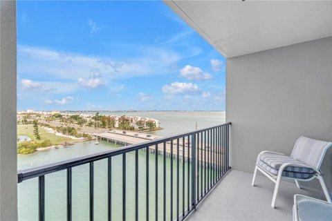 Copropriété à vendre à Saint Petersburg, Floride: 2 chambres, 109.16 m2 № 2135770 - photo 3