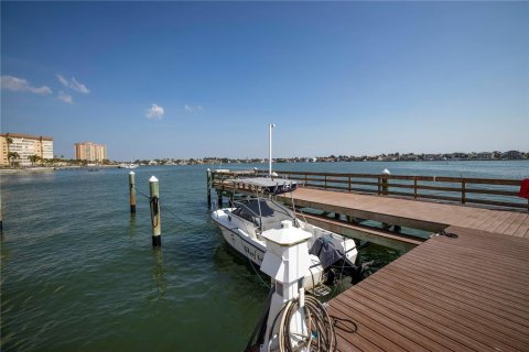 Copropriété à vendre à Saint Petersburg, Floride: 2 chambres, 109.16 m2 № 2135770 - photo 7