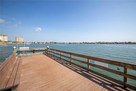 Copropriété à vendre à Saint Petersburg, Floride: 2 chambres, 109.16 m2 № 2135770 - photo 9