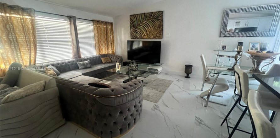 House in Fort Lauderdale, Florida 4 bedrooms, 113.81 sq.m. № 1839667